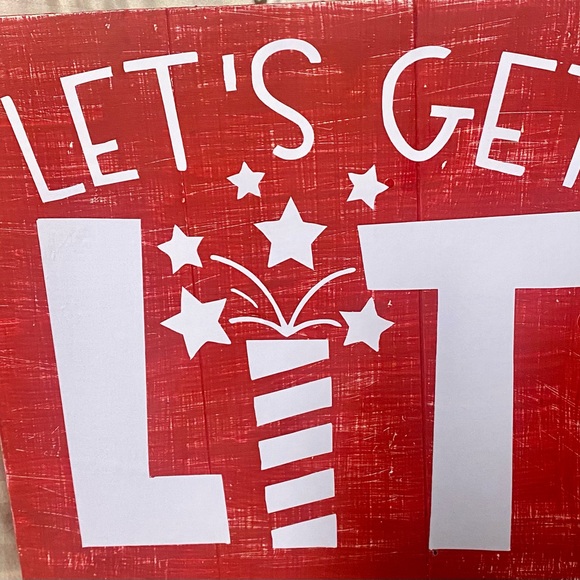 Nwt…custom made wall art that says Let’s get Lit!!! - Picture 3 of 3